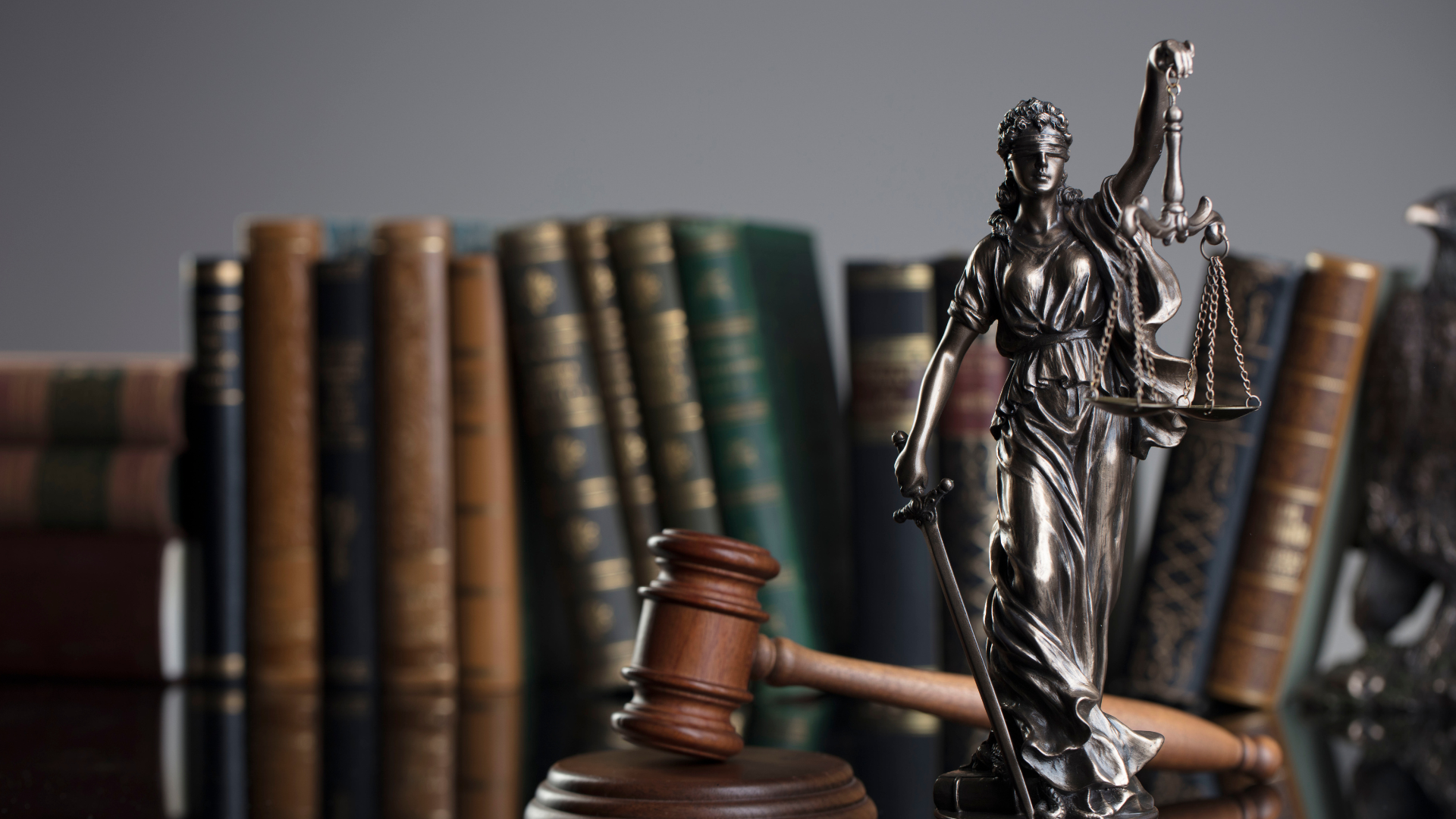 Huntington Family Files Wrongful Death Lawsuit After Fatal Boarding Incident