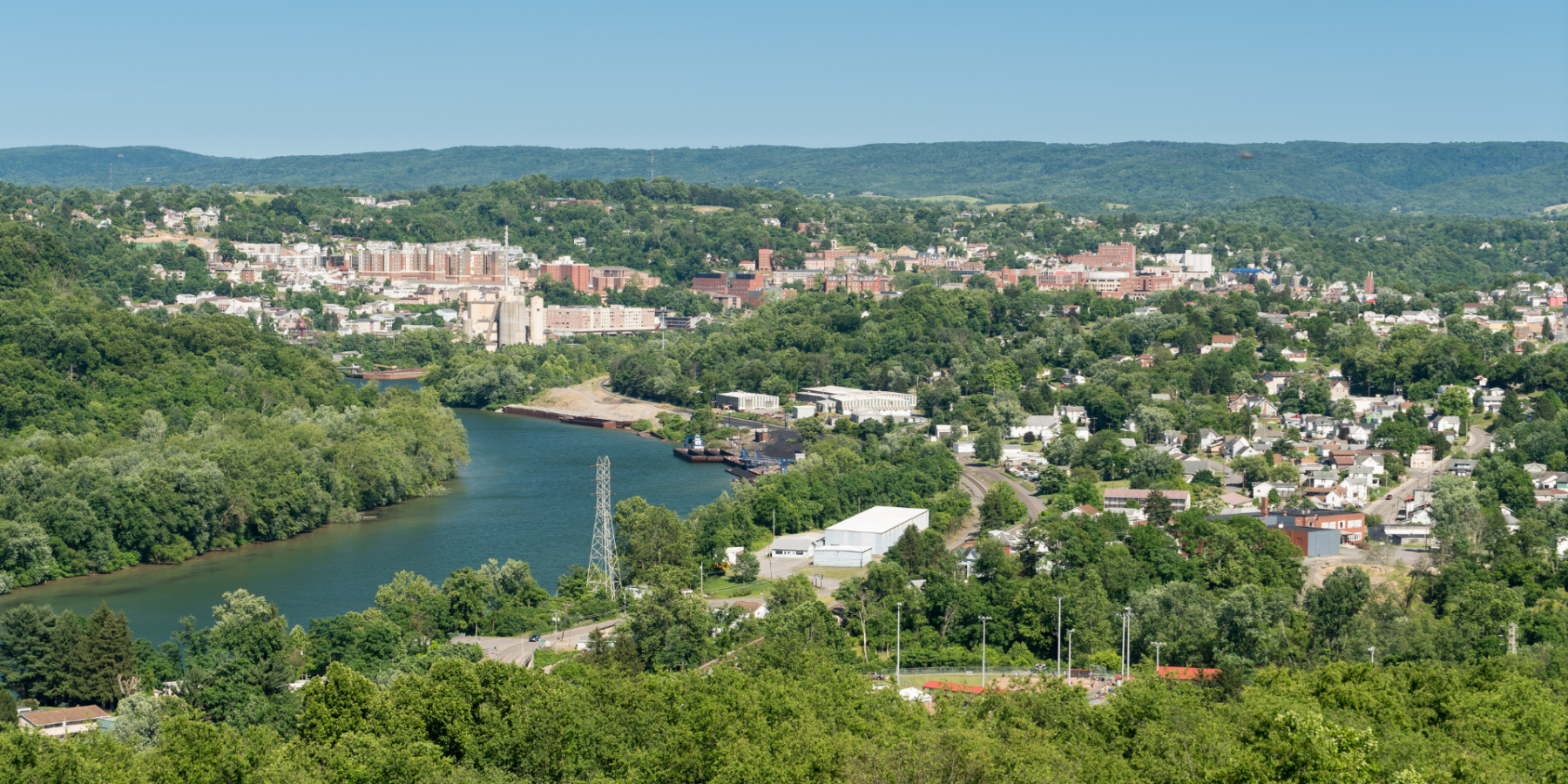 Two-Vehicle Wreck in Bridgeport Prompts Large Emergency Response