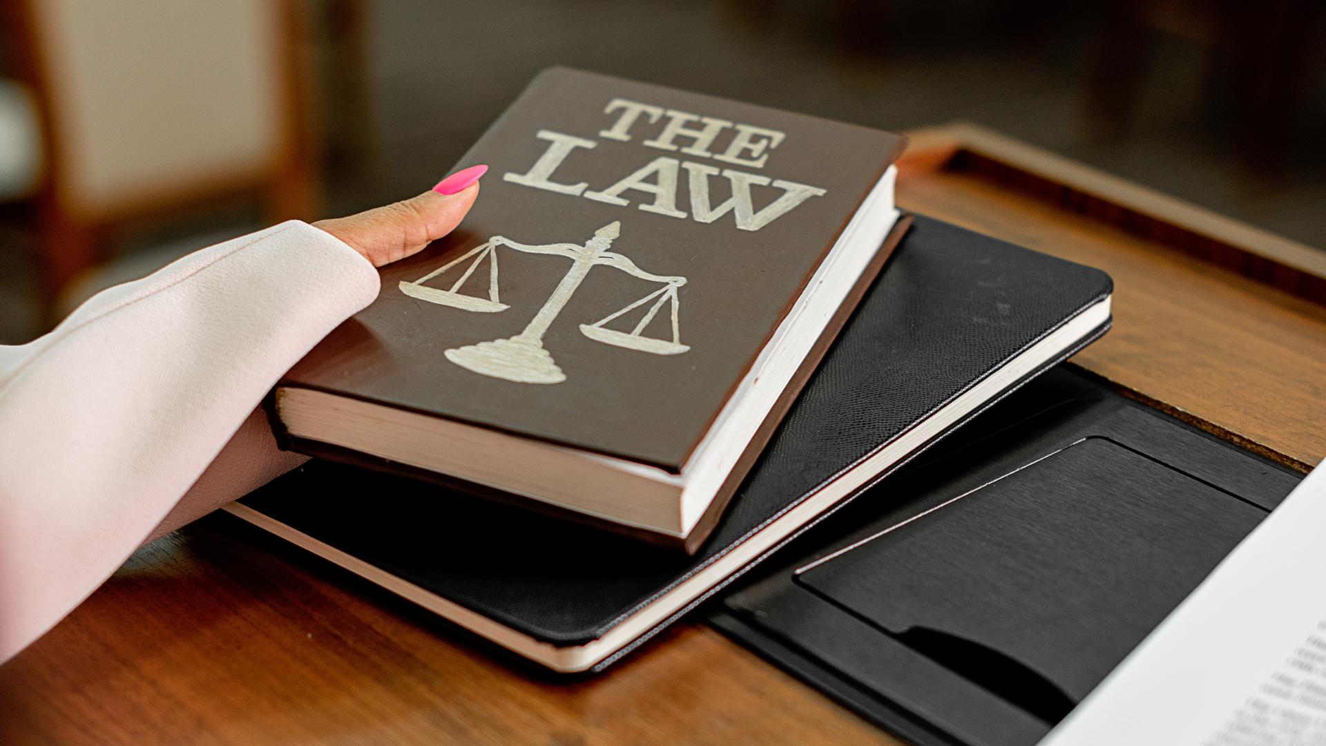 Why Legal Representation Matters After a Single-Vehicle Bridgeport Wreck